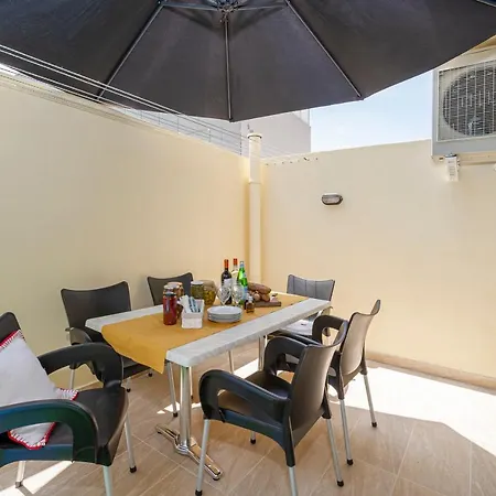 Valley View 3 Bedroom Maisonette *