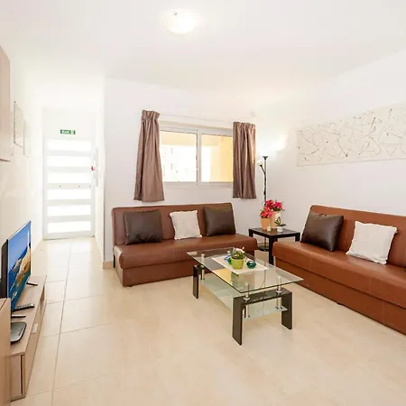 Valley View 3 Bedroom Maisonette *