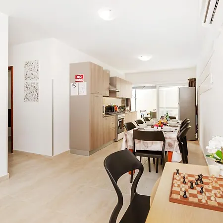 Valley View 3 Bedroom Maisonette *